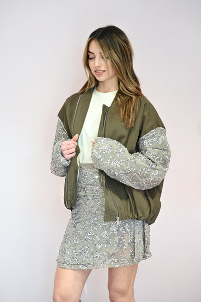 Bomber Grace donna verde militare con maniche di paillettes argento