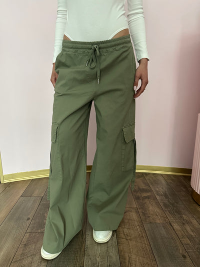 Pantaloni Cargo Linda Verde Militare - Wide Leg con Coulisse